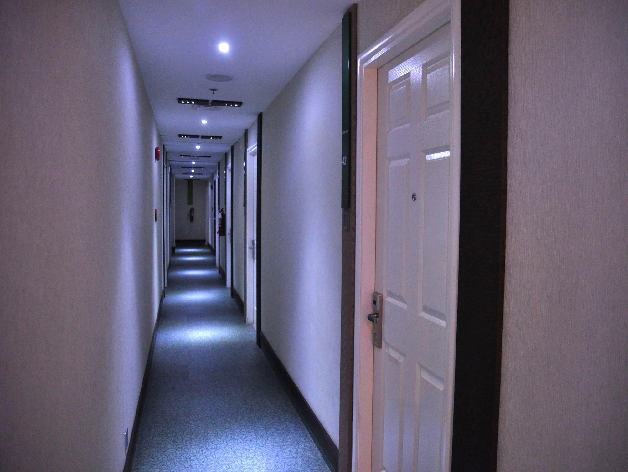 Eurotel North Edsa Quezon City Extérieur photo