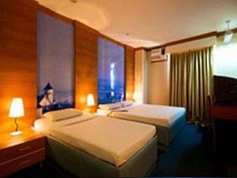 Eurotel North Edsa Quezon City Extérieur photo